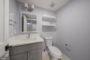 6813 Dean Dr, McLean, VA 22101 - Photo 35