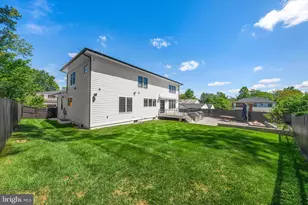 6813 Dean Dr, McLean, VA 22101 - Photo 37
