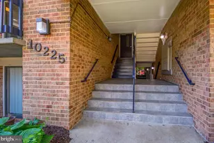 10225 Valentino Dr, Oakton, VA 22124 - Photo 3