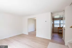 3048 Silent Valley Dr, Fairfax, VA 22031 - Photo 7