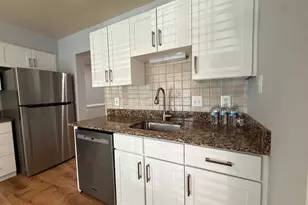 5650 Ridge View Dr, Alexandria, VA 22310 - Photo 9