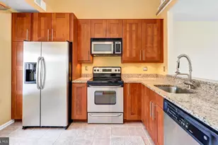 2810 Yarling Ct, Falls Church, VA 22042 - Photo 15