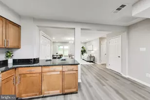 6153 Strasburg Dr, Centreville, VA 20121 - Photo 7