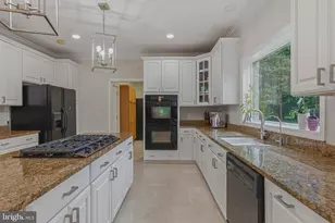 837 Seneca Rd, Great Falls, VA 22066 - Photo 13