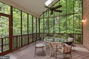 10693 Alliwells Ct, Oakton, VA 22124 - Photo 25