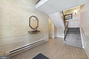 7254 Glen Hollow Ct, Annandale, VA 22003 - Photo 7