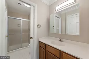 7254 Glen Hollow Ct, Annandale, VA 22003 - Photo 37
