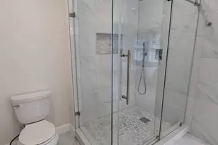 9706 Middleton Ridge Rd, Vienna, VA 22182 - Photo 11