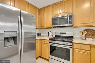 12001 Market St, Reston, VA 20190 - Photo 11