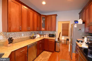 2946 Saxon Flowers Dr, Fairfax, VA 22031 - Photo 17
