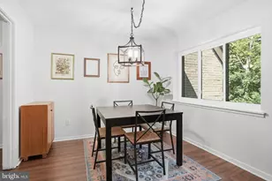 1663 Parkcrest Cir, Reston, VA 20190 - Photo 9
