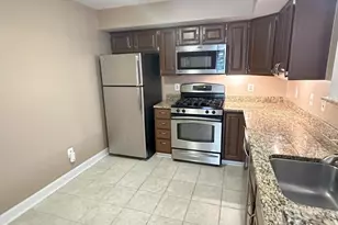 12245 Fairfield House Dr, Fairfax, VA 22033 - Photo 5