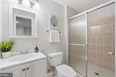 5719 Crownleigh Court, Burke, VA 22015 - Photo 27