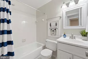 5719 Crownleigh Ct, Burke, VA 22015 - Photo 21