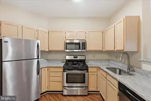 14322 Climbing Rose Way, Centreville, VA 20121 - Photo 7