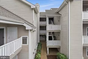 14322 Climbing Rose Way, Centreville, VA 20121 - Photo 3