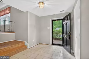 6118 Roxbury Ave, Springfield, VA 22152 - Photo 7