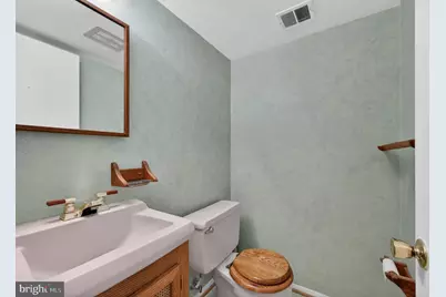 6118 Roxbury Avenue, Springfield, VA 22152 - Photo 11