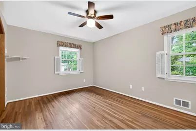6118 Roxbury Avenue, Springfield, VA 22152 - Photo 41