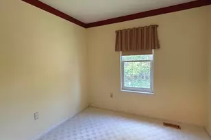 10012 Wood Sorrels Ln, Burke, VA 22015 - Photo 9
