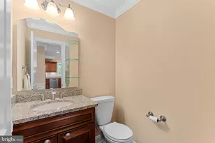 6932 Alpine Dr, Annandale, VA 22003 - Photo 23