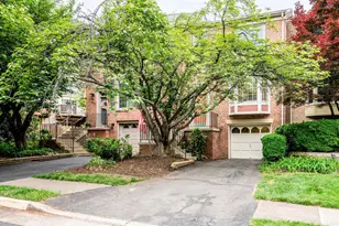 12308 Quiet Hollow Ct, Fairfax, VA 22033 - Photo 1