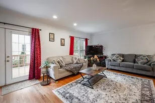 12308 Quiet Hollow Ct, Fairfax, VA 22033 - Photo 5