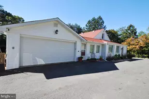 3533 Woodburn Rd, Annandale, VA 22003 - Photo 1