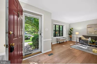 10205 Scarborough Commons Court, Burke, VA 22015 - Photo 3