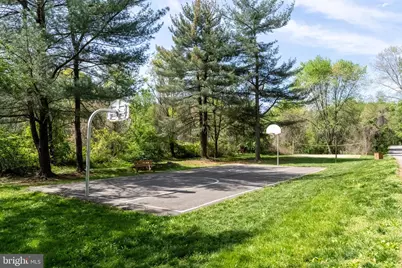10205 Scarborough Commons Court, Burke, VA 22015 - Photo 43