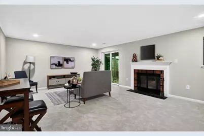10205 Scarborough Commons Court, Burke, VA 22015 - Photo 29