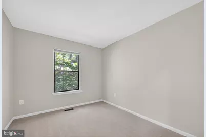 10205 Scarborough Commons Court, Burke, VA 22015 - Photo 27