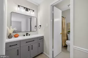 10205 Scarborough Commons Ct, Burke, VA 22015 - Photo 25