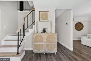 4202 Minstrell Ln, Fairfax, VA 22033 - Photo 11