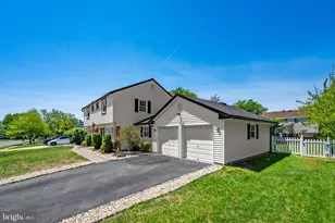 4202 Minstrell Ln, Fairfax, VA 22033 - Photo 5