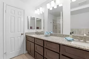 10126 Turnberry Pl, Oakton, VA 22124 - Photo 17
