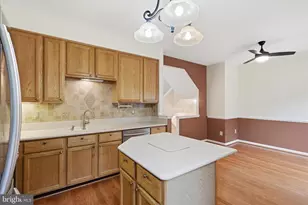 14279 Glade Spring Dr, Centreville, VA 20121 - Photo 13