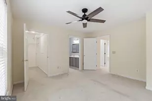 14279 Glade Spring Dr, Centreville, VA 20121 - Photo 17