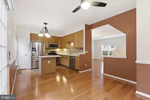 14279 Glade Spring Dr, Centreville, VA 20121 - Photo 15