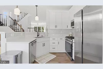 12000 Edgemere Circle, Reston, VA 20190 - Photo 7