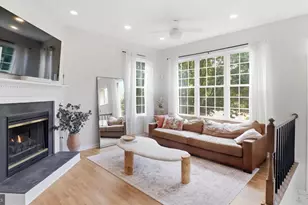12000 Edgemere Cir, Reston, VA 20190 - Photo 5