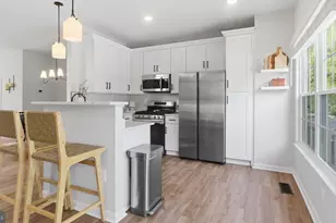 12000 Edgemere Cir, Reston, VA 20190 - Photo 7