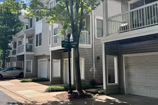 12864 Fair Briar Ln, Fairfax, VA 22033 - Photo 1