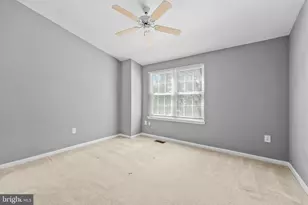 12864 Fair Briar Ln, Fairfax, VA 22033 - Photo 17