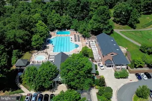 12136 Wedgeway Ct, Fairfax, VA 22033 - Photo 9