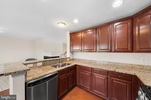 4431 Eastwick Ct, Fairfax, VA 22033 - Photo 13