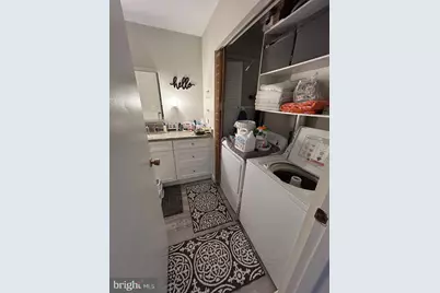 5821 Royal Ridge Drive #E, Springfield, VA 22152 - Photo 9