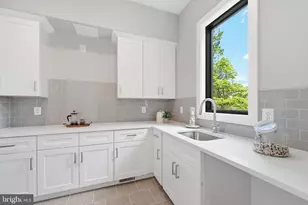 1736 Great Falls St, McLean, VA 22101 - Photo 11