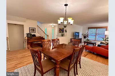 7929 Valleyfield Drive, Springfield, VA 22153 - Photo 7