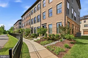12558 Ov Dr, Fairfax, VA 22033 - Photo 3